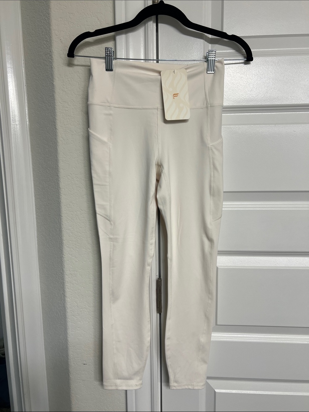 Fabletics Off-White High-Waist Pocket Leggings